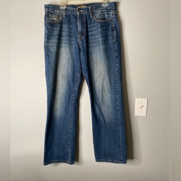 LUCKY BRAND 329 CLASSIC STRAIGHT MEN'S JEANS SIZE 34 X 30 Distressed Denim - Picture 3 of 12